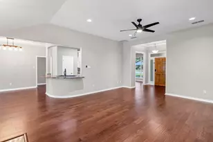 8921 N Longwood Dr, Granbury, TX 76049 - Photo 7