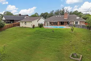 8216 Teakwood Dr, Woodway, TX 76712 - Photo 37