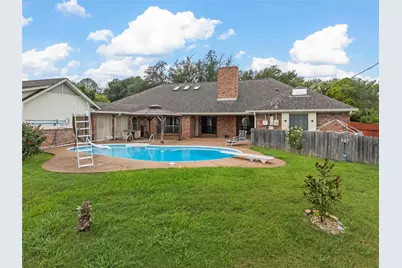 8216 Teakwood Drive, Woodway, TX 76712 - Photo 3