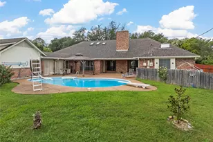 8216 Teakwood Dr, Woodway, TX 76712 - Photo 3