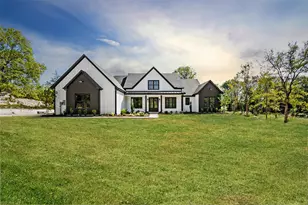 1418 Oak Hill Dr, Van Alstyne, TX 75495 - Photo 1