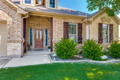 400 Commonwealth Drive, Saginaw, TX 76179 - Photo 1