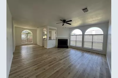 6707 Stone Branch Drive, Arlington, TX 76001 - Photo 5