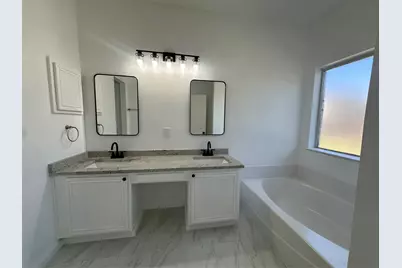 6707 Stone Branch Drive, Arlington, TX 76001 - Photo 17