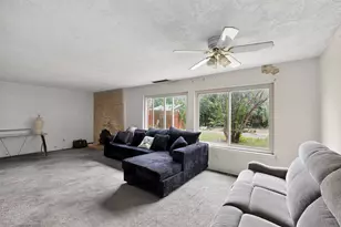 1801 Plantation Rd, Garland, TX 75044 - Photo 7