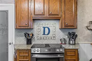 1302 Culver St, Commerce, TX 75428 - Photo 17