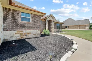 6504 Pinehurst Dr, Granbury, TX 76049 - Photo 3