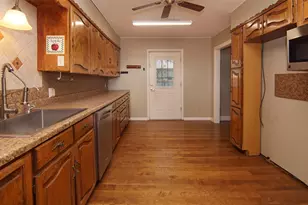 730 Indiana St, Graham, TX 76450 - Photo 13