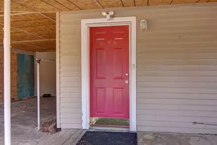 730 Indiana St, Graham, TX 76450 - Photo 5