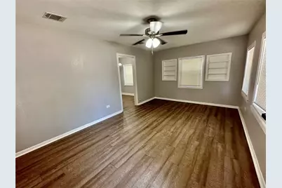 1821 Live Oak Avenue, Waco, TX 76708 - Photo 3