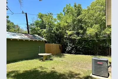 1821 Live Oak Avenue, Waco, TX 76708 - Photo 9