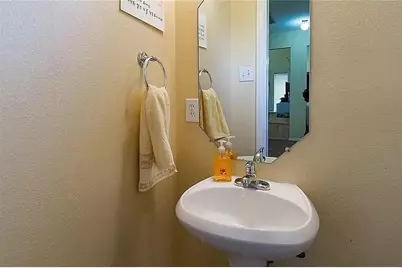 4041 Eisenhower Street, Carrollton, TX 75007 - Photo 15