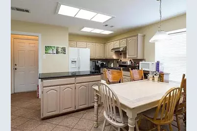 4041 Eisenhower Street, Carrollton, TX 75007 - Photo 11