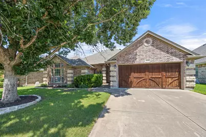 5520 Plata Lane, Benbrook, TX 76126 - Photo 1