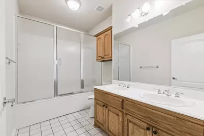 1062 Savannah Lane, Oak Ridge, TX 75142 - Photo 19