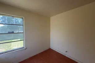 922 Shemya Ave, San Antonio, TX 78221 - Photo 15