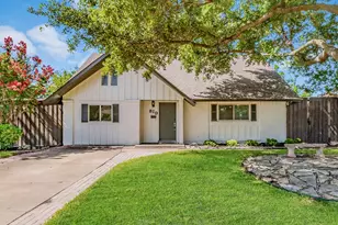 819 Brentwood Ln, Richardson, TX 75080 - Photo 1