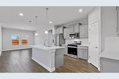 300 Lelo Lane, Mansfield, TX 76063 - Photo 3