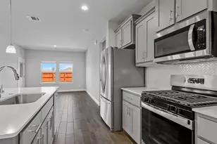 300 Lelo Ln, Mansfield, TX 76063 - Photo 5