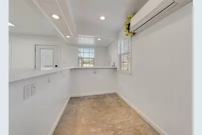 207 W Walnut Street, Nocona, TX 76255 - Photo 11