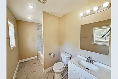 146 Tarpon Drive, Mabank, TX 75156 - Photo 11