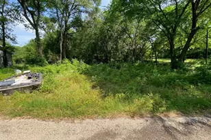 149 Lake Creek Dr, Mabank, TX 75156 - Photo 1