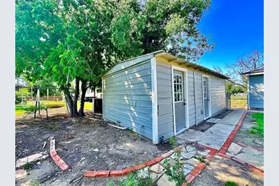 903 N 4th Street, Ballinger, TX 76821 - Photo 5