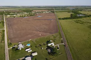 16531 Fm 455 E, Pilot Point, TX 76258 - Photo 3