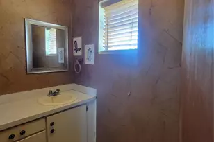 215 Cedar Ct, Graham, TX 76450 - Photo 15