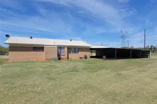 215 Cedar Ct, Graham, TX 76450 - Photo 7