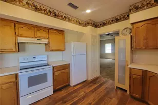 215 Cedar Ct, Graham, TX 76450 - Photo 33