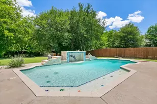 8945 Waterchase Cir, Fort Worth, TX 76120 - Photo 37