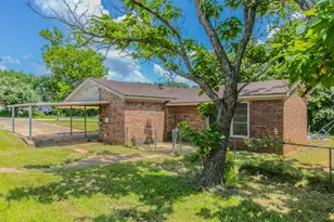 139 Anderson County Road 389, Palestine, TX 75801 - Photo 17