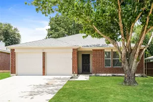 111 Oakhurst Dr, Seagoville, TX 75159 - Photo 1