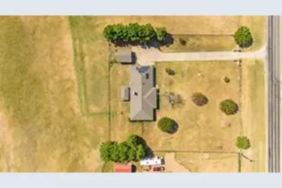 1860 Fm 273, Bonham, TX 75418 - Photo 17