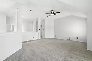 1028 Cutting Horse Dr, Mansfield, TX 76063 - Photo 9