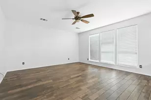 1028 Cutting Horse Dr, Mansfield, TX 76063 - Photo 3