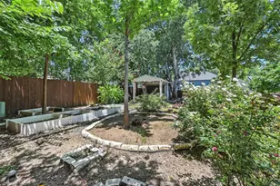 3629 Green Hollow Dr, Grand Prairie, TX 75052 - Photo 27