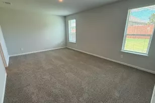 1944 Preakness Dr, Granbury, TX 76049 - Photo 7