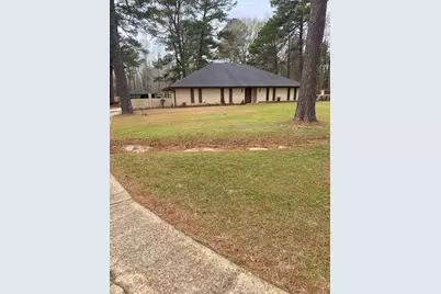 7985 N Lakeshore Drive, Shreveport, LA 71107 - Photo 1
