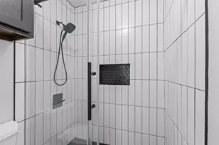 5981 Arapaho Rd, Dallas, TX 75248 - Photo 11