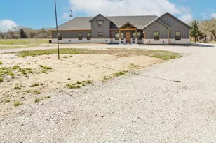 217 Polk, Bowie, TX 76230 - Photo 33