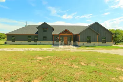 217 Polk, Bowie, TX 76230 - Photo 1