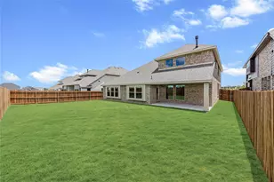 913 Cannes Dr, Red Oak, TX 75154 - Photo 39