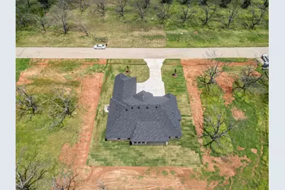 2172 Middlewood Circle, Granbury, TX 76049 - Photo 33