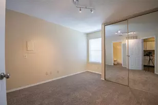 3121 Sondra Dr, Fort Worth, TX 76107 - Photo 5