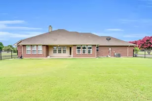 104 Watauga Dr, Waxahachie, TX 75165 - Photo 25