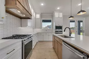 1342 Benjamin Trl, Van Alstyne, TX 75495 - Photo 11