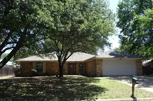 3304 Wayland Dr, Fort Worth, TX 76133 - Photo 1