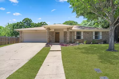 4304 Spring Hill Lane, Arlington, TX 76016 - Photo 1